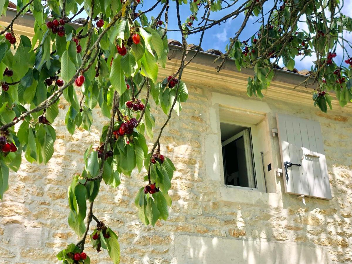Du Cote De L'Ombriere Bed & Breakfast Geay  Exterior photo